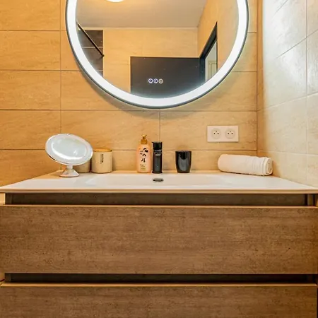 Appartement Moundi Piscine-parking-balcon Proche Hippodrome *