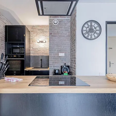 Moundi Piscine-parking-balcon Proche Hippodrome Lejlighed *