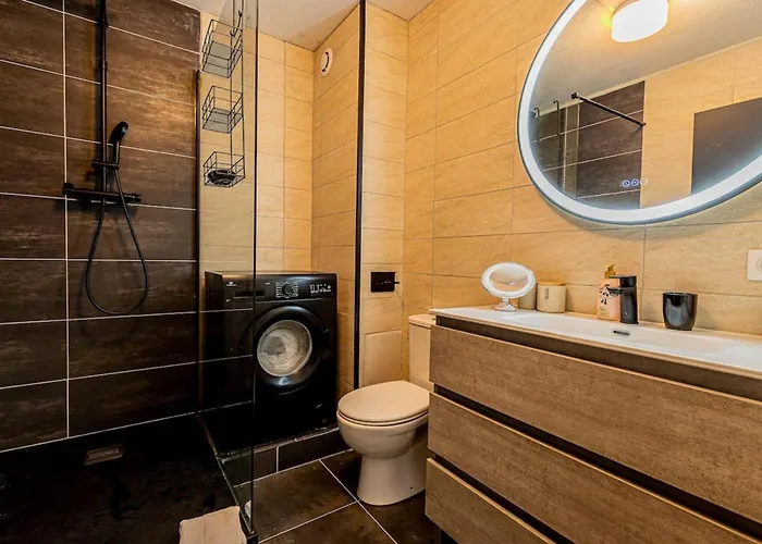 Moundi Piscine-parking-balcon Proche Hippodrome Apartamento