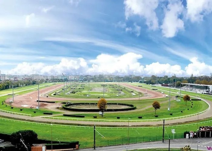 Apartamento Moundi Piscine-parking-balcon Proche Hippodrome *