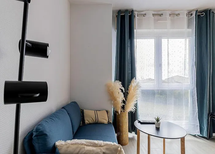 Moundi Piscine-parking-balcon Proche Hippodrome Тулуза